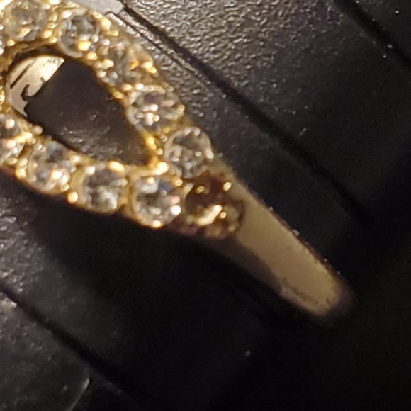 Gold Split shoulder beautiful CZ ring - Picture 8 of 8